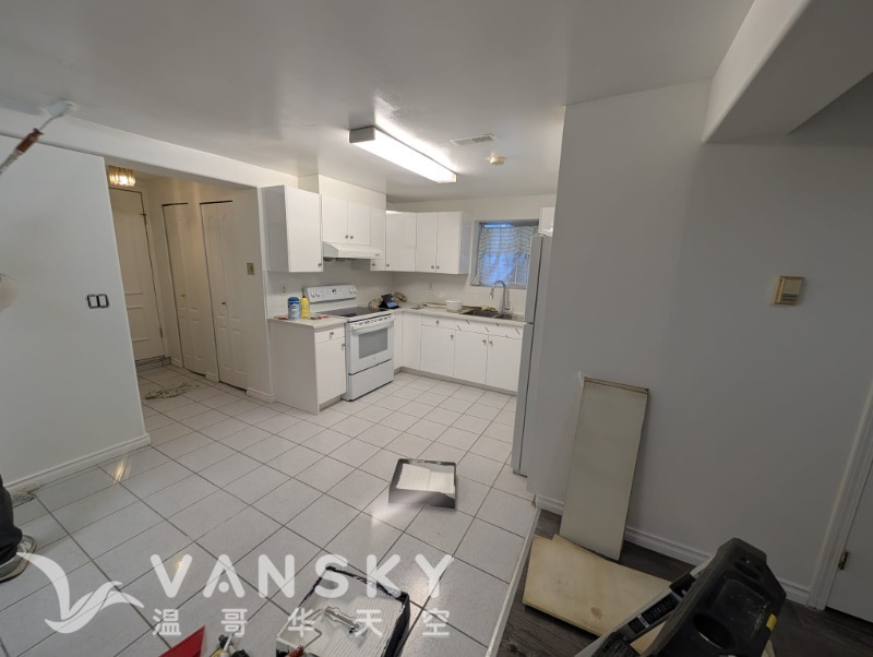 溫東新裝修半地下三房出租